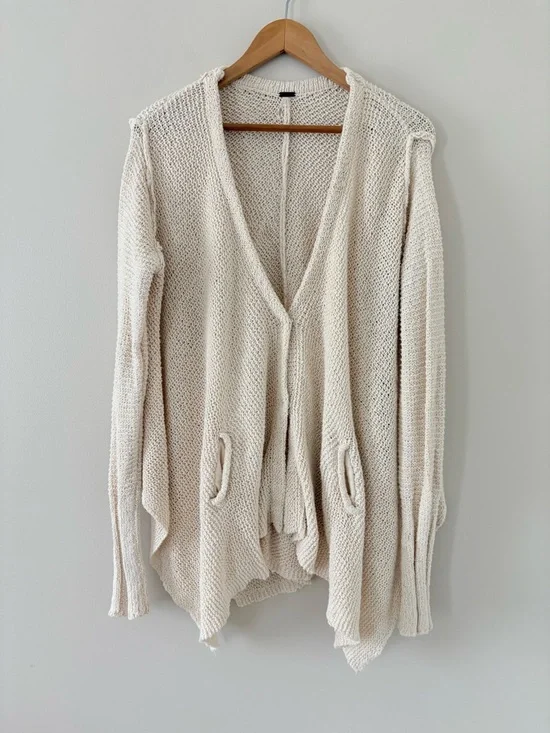Free People Baja Circle Back Shark Hem Cardigan Cream Snap Front Size Large - Picture 11 of 12